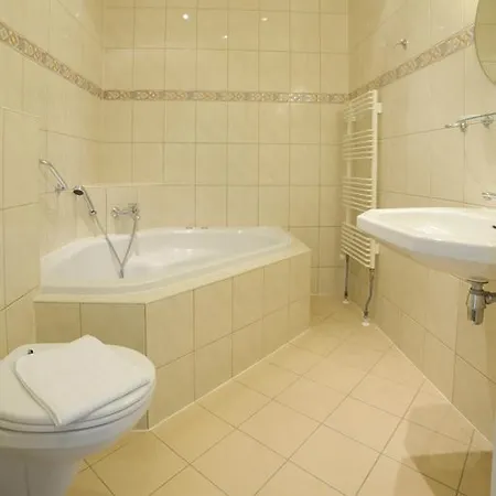 Amsterdam Airport Hotel Zwanenburg