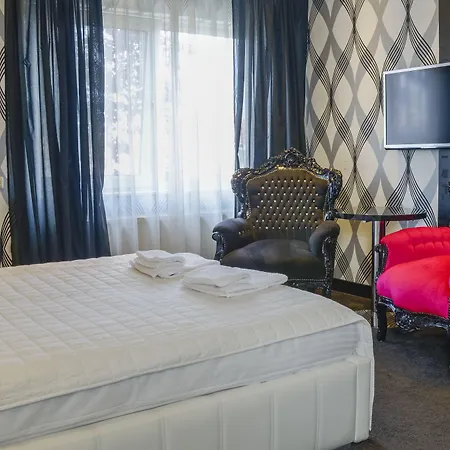 מלון Amsterdam Airport 3*