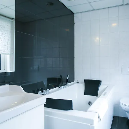 Amsterdam Airport 3* Zwanenburg