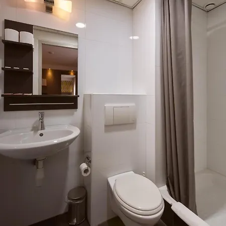 Hotel Amsterdam Airport 3*
