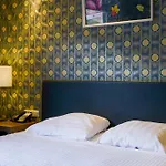 Amsterdam Airport 3*