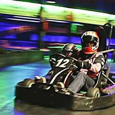 زفانينبورغ أمستردام إيربورت